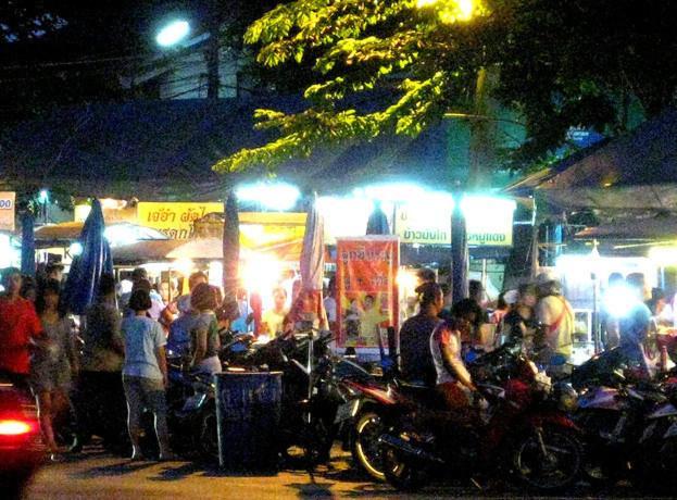 Somjai Place Ayutthaya Ngoại thất bức ảnh